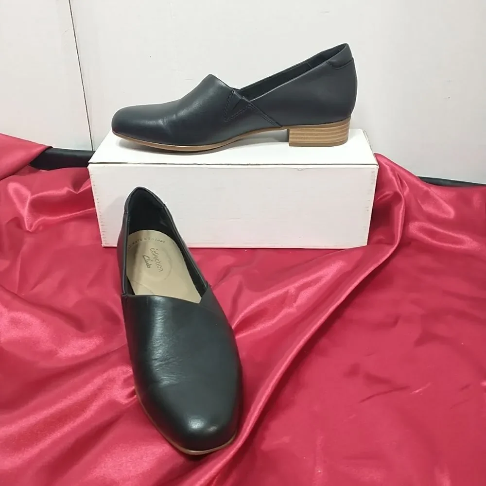 Clarks Women's Juliet Lora Loafer Size 7M Flat Slip On Shoe Black Leather